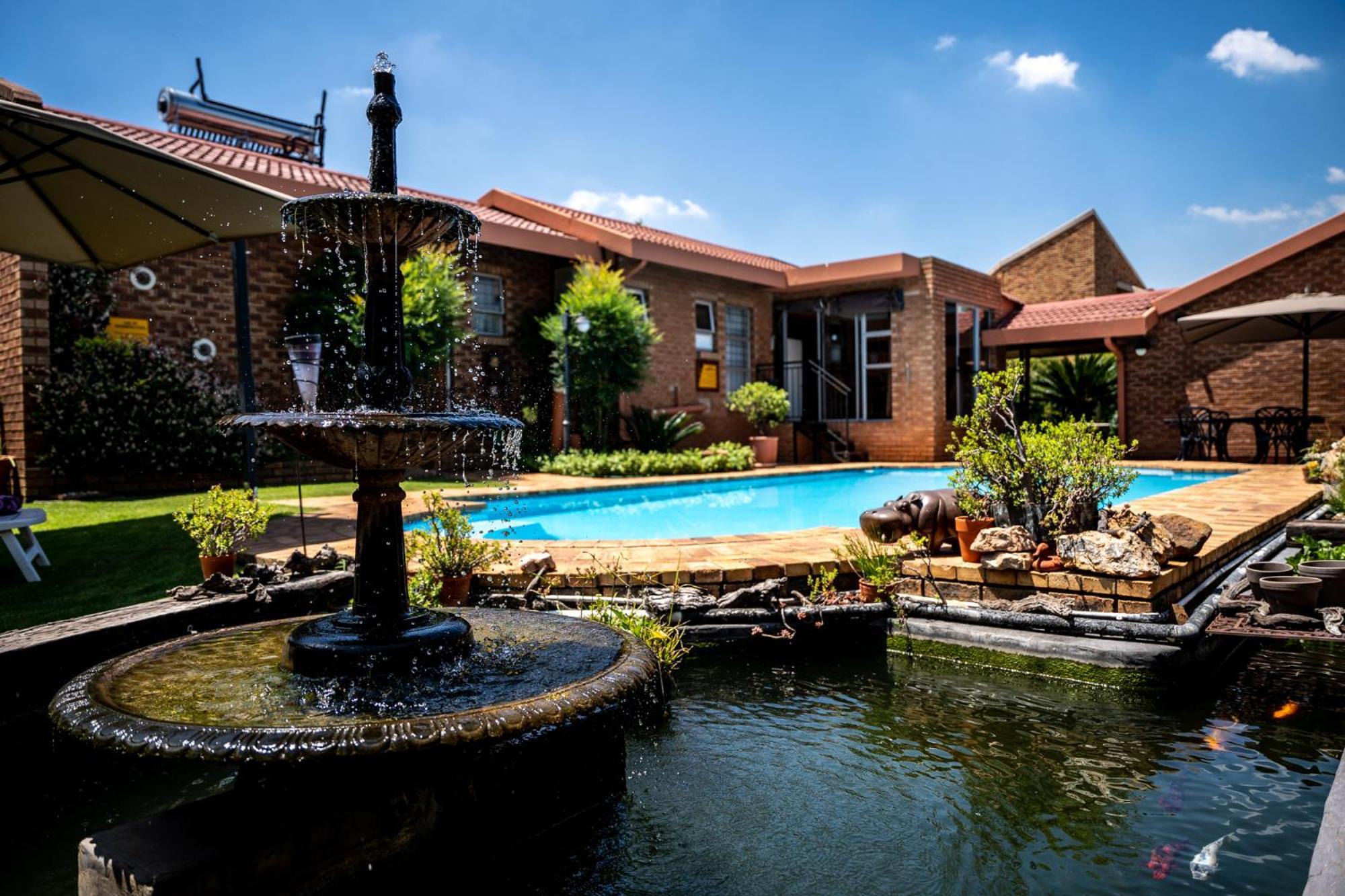Asante Guest House Vanderbijlpark ภายนอก รูปภาพ
