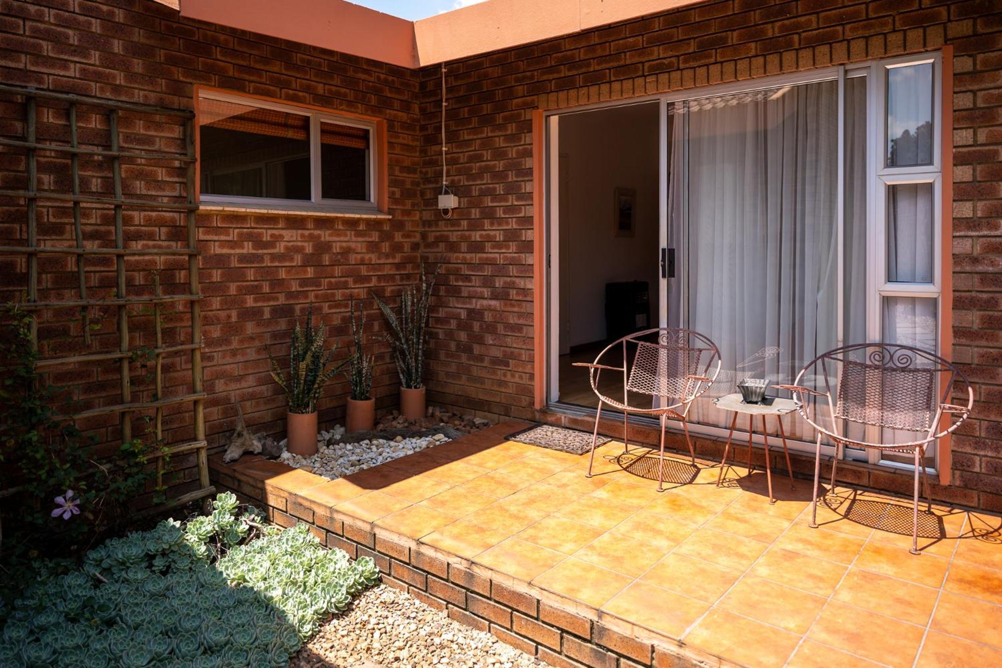 Asante Guest House Vanderbijlpark ภายนอก รูปภาพ