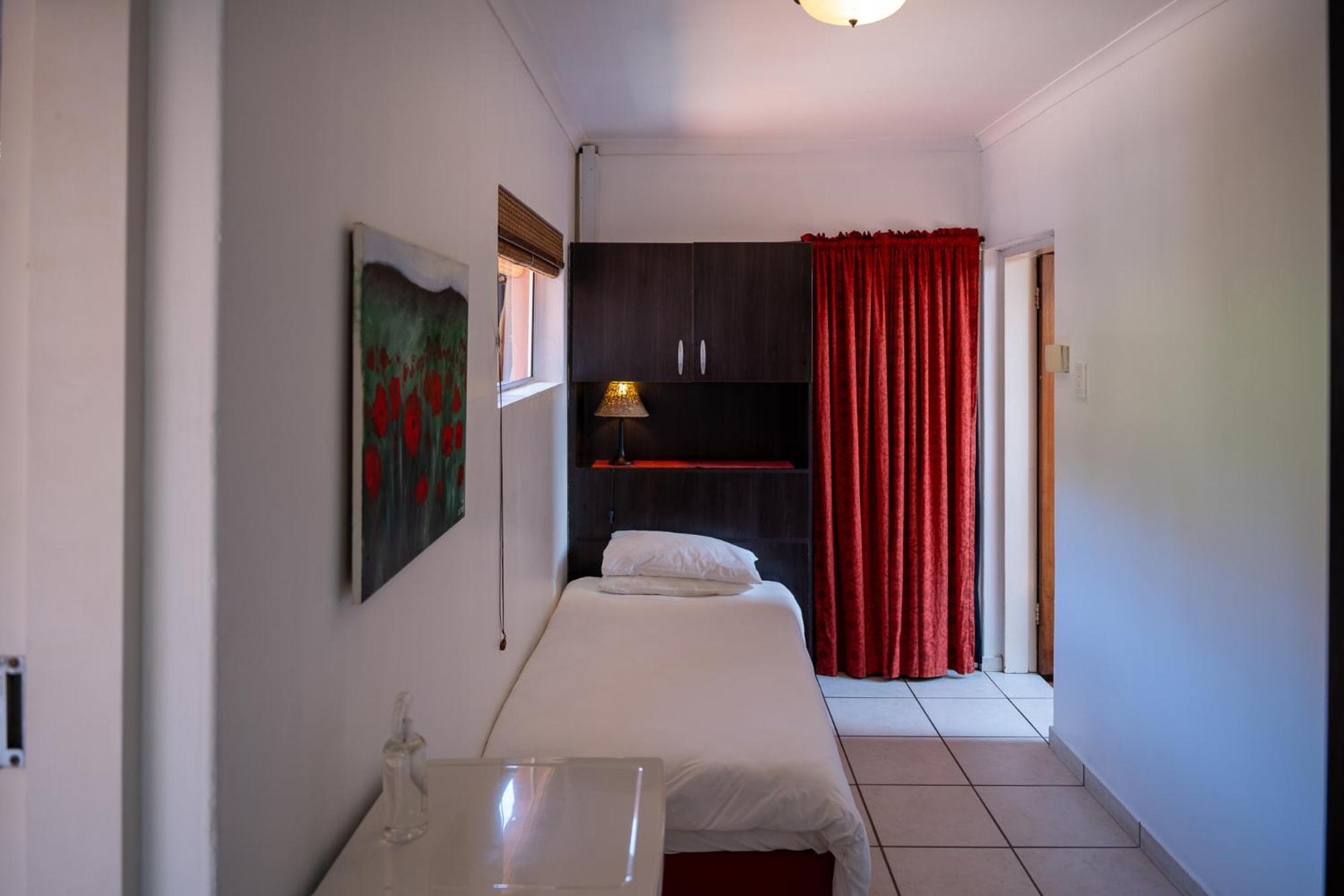 Asante Guest House Vanderbijlpark ภายนอก รูปภาพ