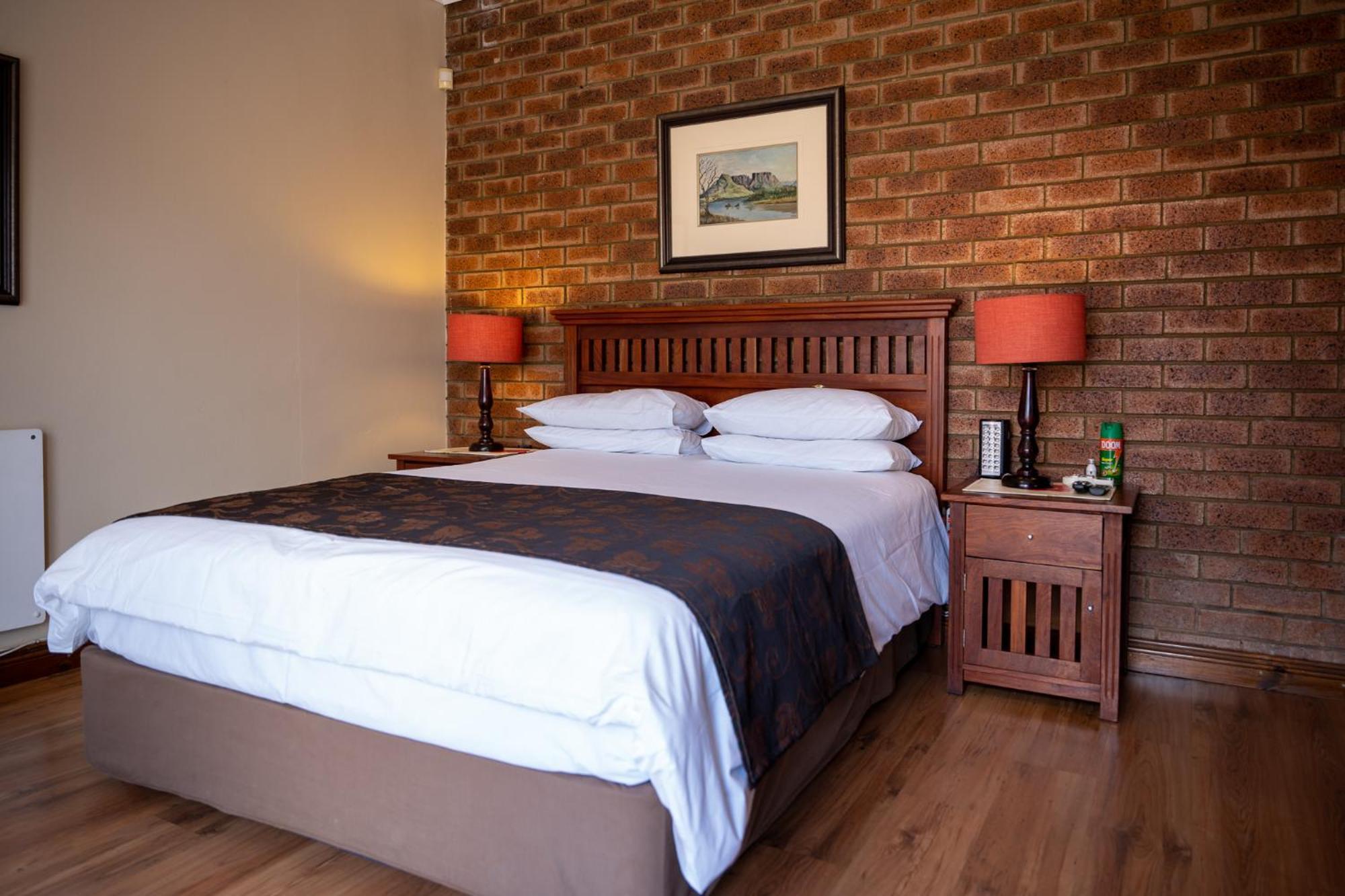 Asante Guest House Vanderbijlpark ภายนอก รูปภาพ